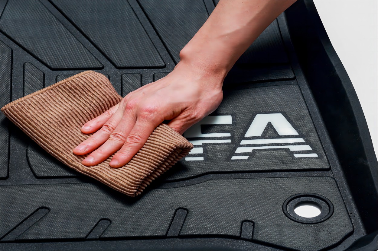 看完这一篇，你就知道汽车脚垫，该怎么选了