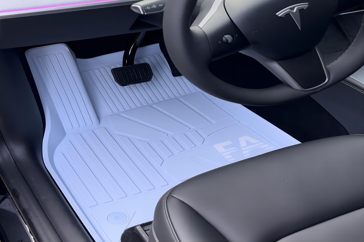 FA脚垫正确安装指南，几个步骤让你驾驶无忧